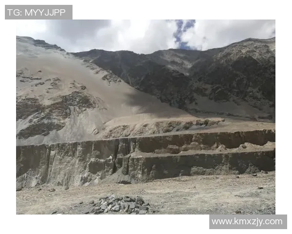 对话李静:探索和平精英背后的成长与挑战之路 对话李静:探索和平精英背后的成长与挑战之路